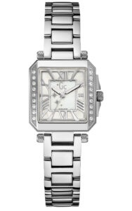 Guess Collection A52105L11