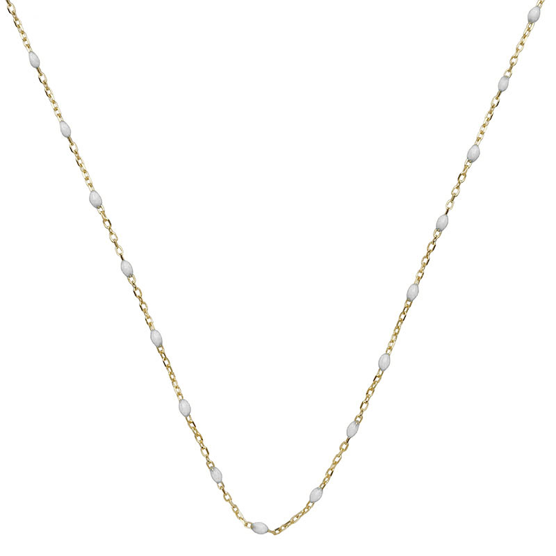 Κολιέ από χρυσό 14 καρατίων με χάντρες σε λευκό χρώμα. Το βάρος του είναι 1,4 γραμμάρια και το μήκος του 41 εκατοστά. Χρυσό Κολίε άσπρες πέτρες Κ14