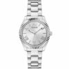 Γυναικείο ρολόι διαμέτρου 30mm με μηχανισμό QUARTZ ακριβείας. Έχει ασημί καντράν με ασημί δείκτες και λεπτομέρειες. GUESS MINI LUNA GW0687L1 Γυναικείο Ρολόι Quartz Ακριβείας