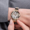Gunaikeio roloi guess array gw0762l5 me ashmi kai xruso brasele kai diametro 28mm. GUESS ARRAY GW0762L5 Γυναικείο Ρολόι Quartz Ακριβείας8